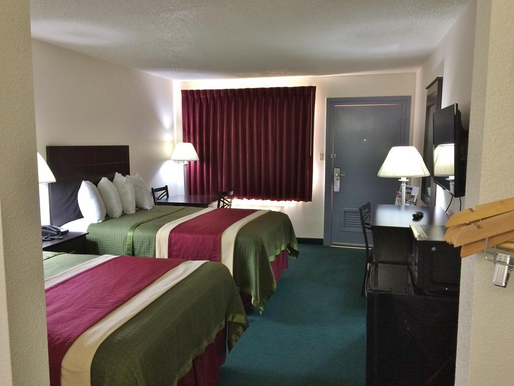 Travel Inn & Suites Atlanta Texas Zewnętrze zdjęcie